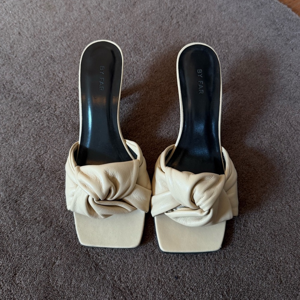 BY FAR Lana Mule